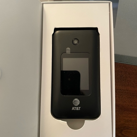 AT&T /Cingular flip phones - Picture 2 of 3